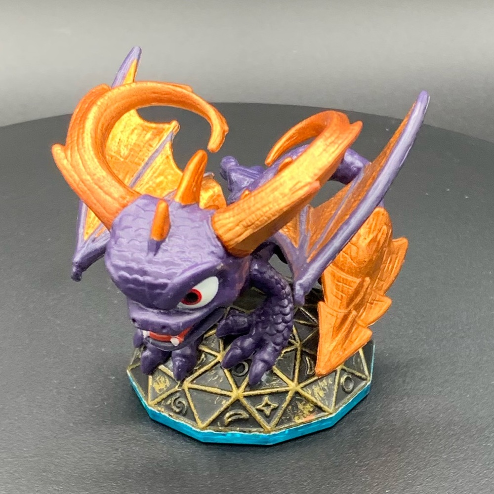 Skylander figurine